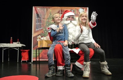 Rudi in praznične kremšnite + obisk Božička 23/12/17 <em>Foto: Manny</em>