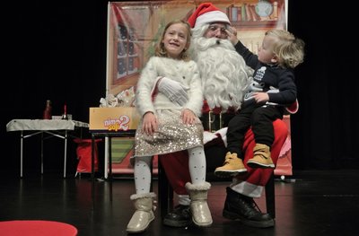 Rudi in praznične kremšnite + obisk Božička 23/12/17 <em>Foto: Manny</em>