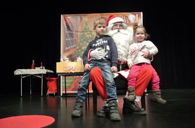 Rudi in praznične kremšnite + obisk Božička 23/12/17 <em>Foto: Manny</em>