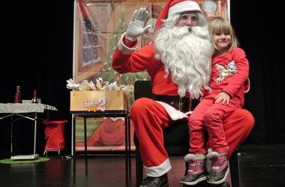 Rudi in praznične kremšnite + obisk Božička 23/12/17 <em>Foto: Manny</em>