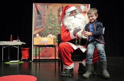 Rudi in praznične kremšnite + obisk Božička 23/12/17 <em>Foto: Manny</em>