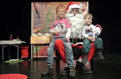 Rudi in praznične kremšnite + obisk Božička 23/12/17 <em>Foto: Manny</em>