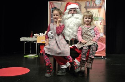 Rudi in praznične kremšnite + obisk Božička 23/12/17 <em>Foto: Manny</em>